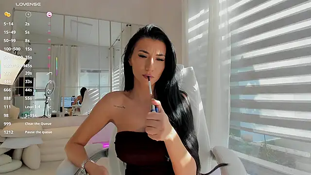 missdiamond  online show from October 30, 2025, 8:16 am