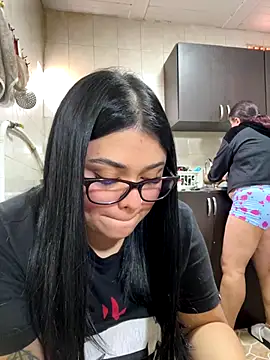 Snapshot of alissonfernandez_ chatting on September 19, 2025, 4:40 pm alissonfernandez  online show from September 19, 2025, 4:40 pm