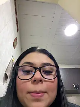 Snapshot of alissonfernandez_ chatting on September 25, 2025, 11:03 am alissonfernandez  online show from September 25, 2025, 11:03 am