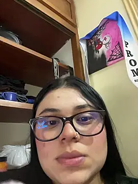 alissonfernandez  online show from February 3, 2026, 2:53 am