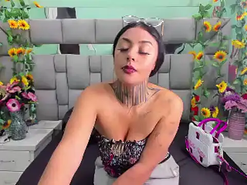 Snapshot of Lovely_celeste chatting on December 24, 2024, 4:00 am Lovely celeste online show from December 24, 2024, 4:00 am