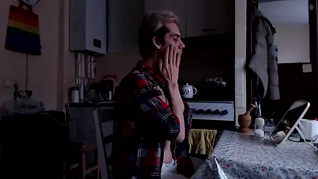 ShineMax18 online show from December 2, 2024, 7:14 am