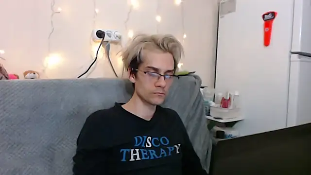 ShineMax18 online show from December 21, 2024, 5:18 pm