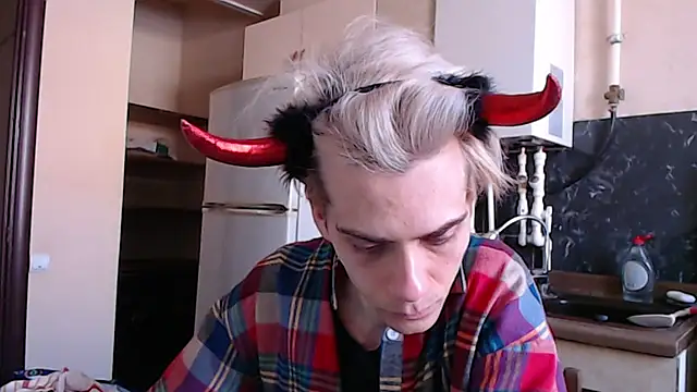 ShineMax18 online show from January 26, 2025, 9:40 am