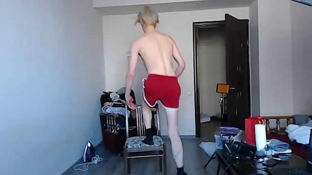 ShineMax18 online show from February 7, 2025, 9:05 am