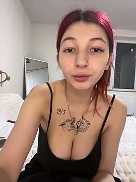 Alissa kiss online show from December 18, 2024, 3:11 pm