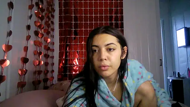 isabella048 online show from September 30, 2025, 8:14 pm