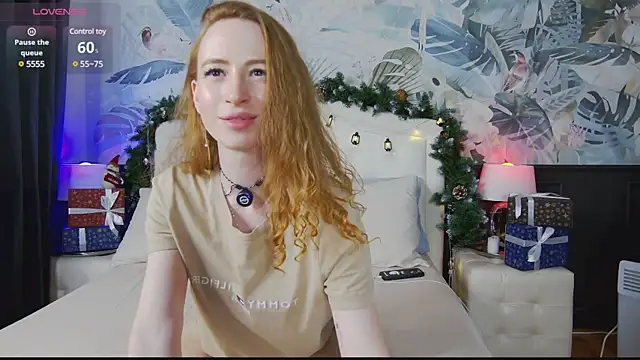 Snapshot of _AngelMoon_ chatting on January 3, 2025, 1:36 pm AngelMoon online show from January 3, 2025, 1:36 pm