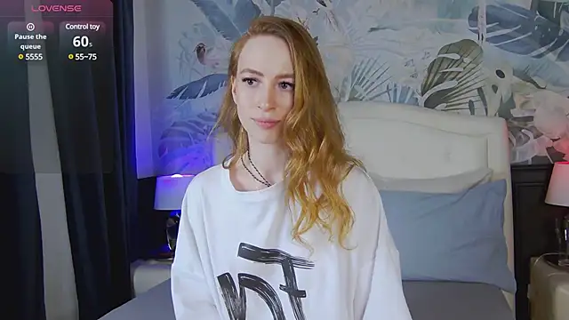 Snapshot of _AngelMoon_ chatting on February 7, 2025, 7:29 am AngelMoon online show from February 7, 2025, 7:29 am