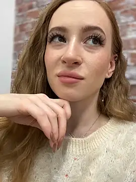 Snapshot of _AngelMoon_ chatting on October 18, 2025, 4:15 am  AngelMoon  online show from October 18, 2025, 4:15 am