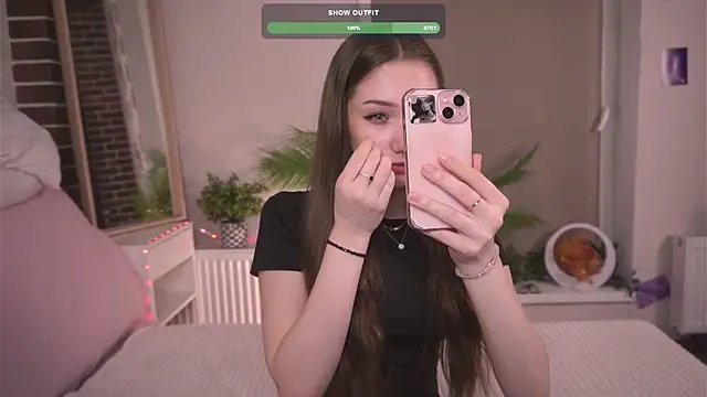 HarrietBulmer online show from January 27, 2025, 9:55 pm