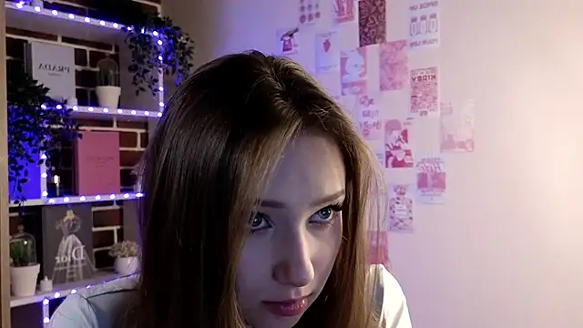 HarrietBulmer online show from March 9, 2025, 9:14 pm