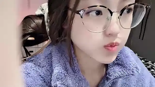 xiaomeiii online show from December 10, 2024, 6:38 pm