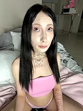 your Roxy online show from December 8, 2024, 2:52 pm