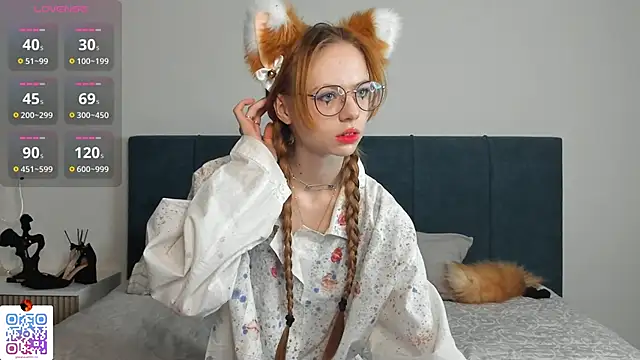 Snapshot of LynneByron chatting on February 21, 2025, 4:16 pm LynneByron online show from February 21, 2025, 4:16 pm