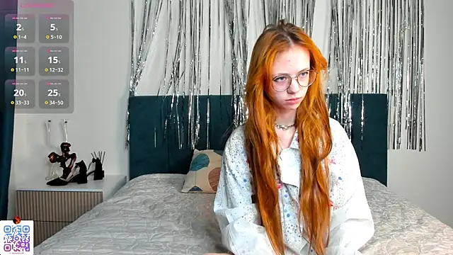 Snapshot of LynneByron chatting on March 12, 2025, 4:13 pm LynneByron online show from March 12, 2025, 4:13 pm