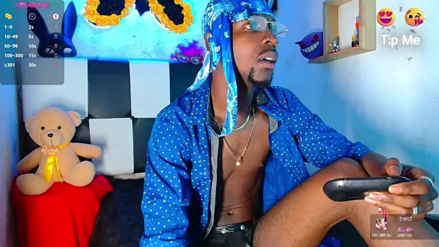 Snapshot of Aroonpapisex chatting on April 5, 2026, 7:22 pm Aroonpapisex online show from April 5, 2026, 7:22 pm