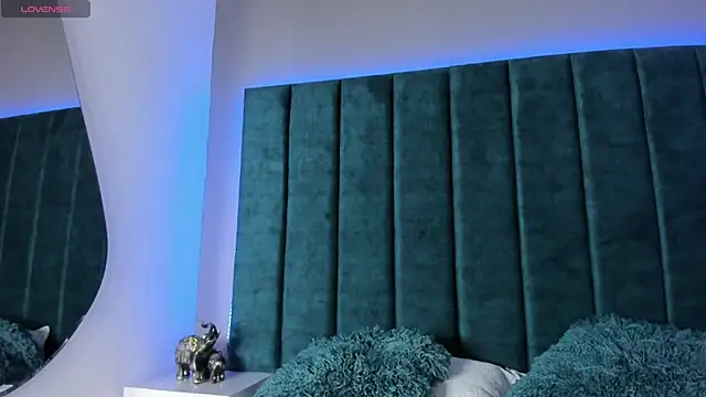 Carolina Evanss online show from March 3, 2026, 3:56 am