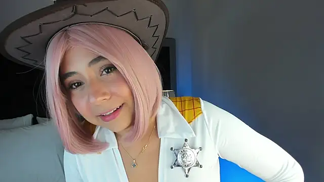 MelodyRey  online show from September 22, 2025, 10:34 pm