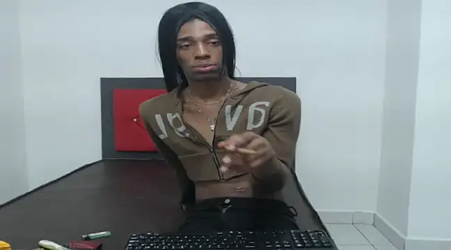 lucianadolll online show from February 12, 2025, 4:23 am