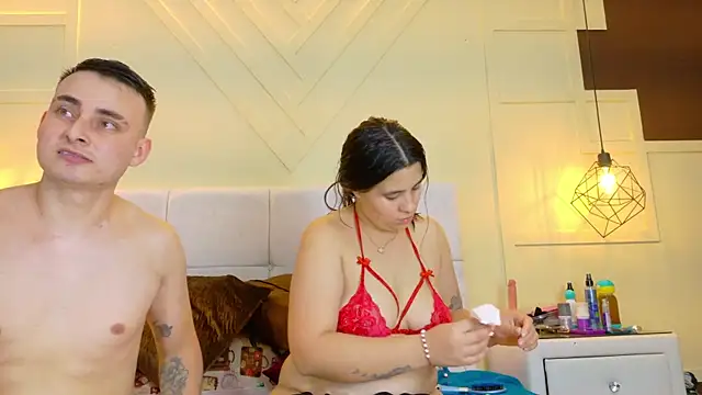 Snapshot of Salome_Moonn chatting on February 27, 2026, 2:11 am Salome Moonn online show from February 27, 2026, 2:11 am