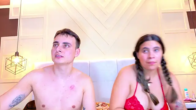 Snapshot of Salome_Moonn chatting on March 21, 2026, 8:19 am Salome Moonn online show from March 21, 2026, 8:19 am