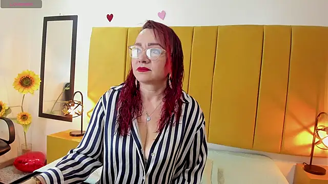 Lupiita223 online show from March 18, 2026, 1:03 pm