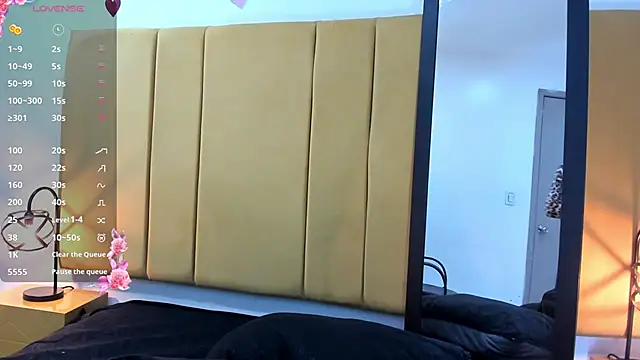 Lupiita223 online show from March 24, 2026, 12:43 pm