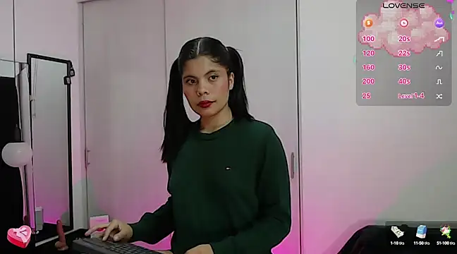 Snapshot of cutehanna1 chatting on February 13, 2025, 8:03 pm cutehanna1 online show from February 13, 2025, 8:03 pm
