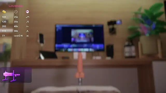 lana kane  online show from October 12, 2025, 5:45 pm