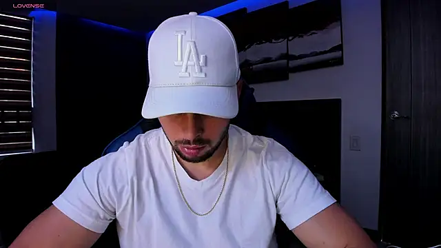 nick klaus online show from April 17, 2026, 10:46 pm