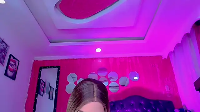 TiffanyMackensyy online show from April 26, 2026, 12:30 am