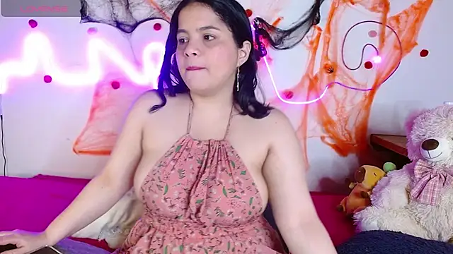 sophia cute1 1 online show from October 30, 2025, 12:06 pm