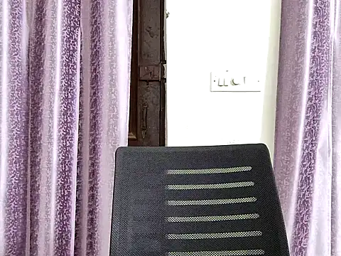 Snapshot of samosa73 chatting on September 24, 2025, 1:36 pm samosa73 online show from September 24, 2025, 1:36 pm