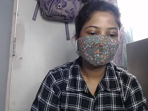 Snapshot of samosa73 chatting on November 7, 2025, 10:15 am samosa73 online show from November 7, 2025, 10:15 am