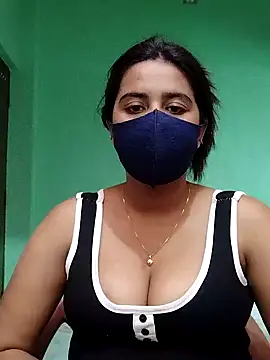 Snapshot of lovely-tanu chatting on December 8, 2024, 7:37 am lovely-tanu online show from December 8, 2024, 7:37 am