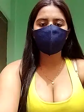 Snapshot of lovely-tanu chatting on December 14, 2024, 11:29 am lovely-tanu online show from December 14, 2024, 11:29 am