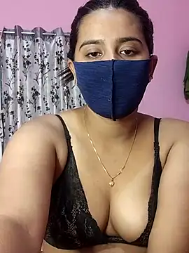 Snapshot of lovely-tanu chatting on January 10, 2025, 12:26 pm lovely-tanu online show from January 10, 2025, 12:26 pm