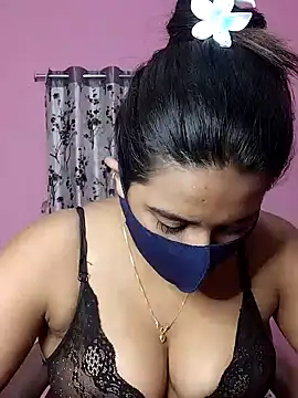 Snapshot of lovely-tanu chatting on February 9, 2025, 1:03 pm lovely-tanu online show from February 9, 2025, 1:03 pm