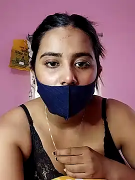Snapshot of lovely-tanu chatting on March 8, 2025, 10:32 am lovely-tanu online show from March 8, 2025, 10:32 am