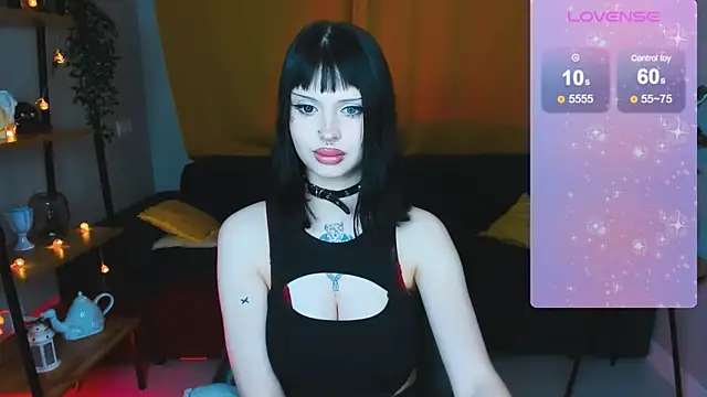 Snapshot of Barbara_xKiss chatting on January 21, 2025, 8:41 am Barbara xKiss online show from January 21, 2025, 8:41 am