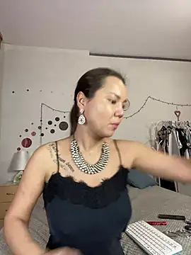 Snapshot of MiraMiss chatting on January 21, 2025, 8:30 am MiraMiss online show from January 21, 2025, 8:30 am