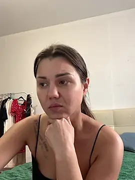 MiraMiss online show from May 13, 2026, 8:12 am