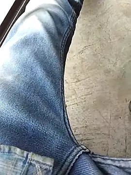 PracticalGum40 online show from December 20, 2024, 7:44 am