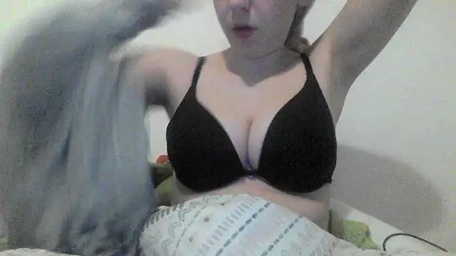Snapshot of bunnyamy chatting on January 1, 2025, 8:26 pm bunnyamy online show from January 1, 2025, 8:26 pm
