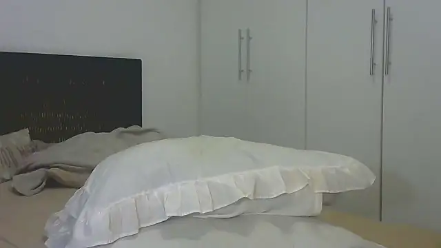 HOTSEXCBOOBS30xx online show from January 12, 2025, 7:42 pm