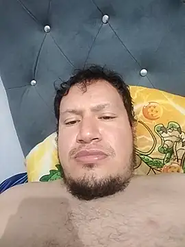 Snapshot of Alee3xxx chatting on September 26, 2025, 3:32 am Alee3xxx online show from September 26, 2025, 3:32 am