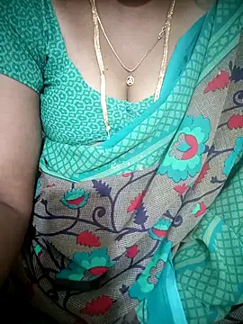 Telugu-mirchi online show from December 15, 2025, 5:28 pm