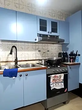 Snapshot of Alison_fitness chatting on October 3, 2025, 1:24 am Alison fitness online show from October 3, 2025, 1:24 am