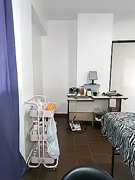 Snapshot of Alison_fitness chatting on October 5, 2025, 3:10 pm Alison fitness online show from October 5, 2025, 3:10 pm